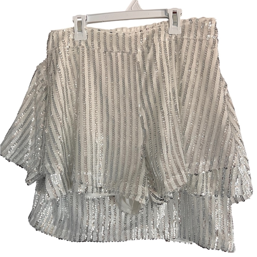 Euc Buddy Love Laura Silver Sequined Short Set Size M — image 5 of 7